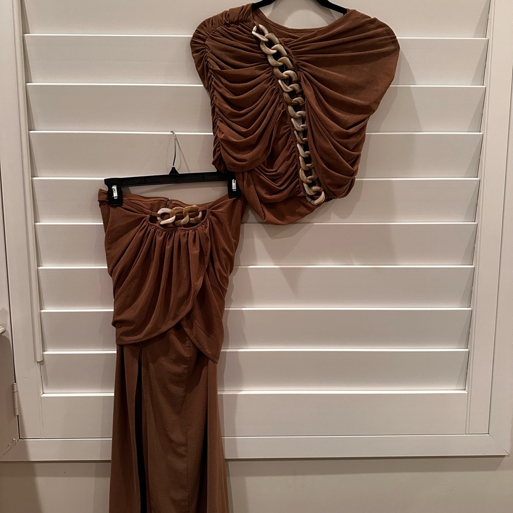 L’academie top and skirt